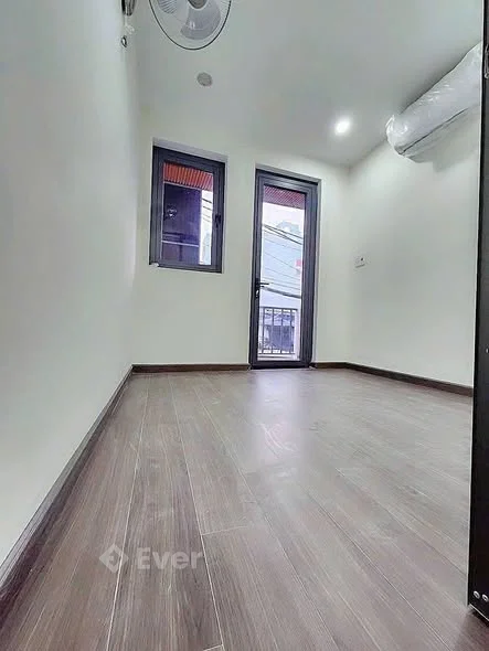 Bán nhà ngang 5m hiếm hẻm 8m thông Huỳnh Thiện Lộc Tân phú _ Diện tích: 5m x 6m