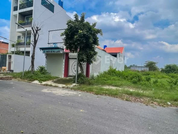 Đ𝐮̛𝐨̛̀𝐧𝐠 𝐒𝐨̂́ 𝟏𝟒. 𝐊𝐃𝐂 𝟏𝟑𝟓 - 𝐓𝐡𝐢̣ 𝐓𝐫𝐚̂́𝐧 𝐁𝐞̂́𝐧 𝐋𝐮̛́𝐜 - Gần trường học cấp