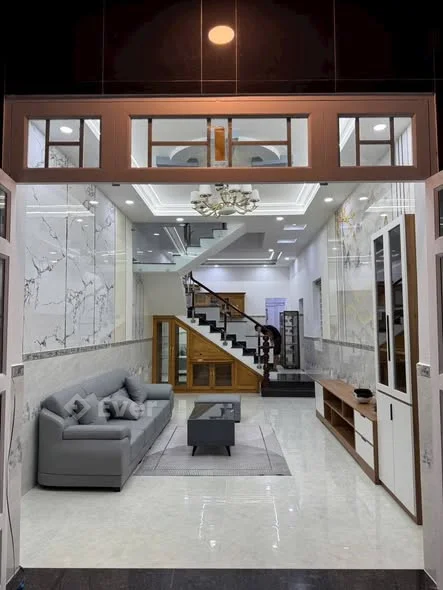 NHÀ ĐẸP 1 LẦU NGÂY NGÃ TƯ GA THẠNH LỘC Q12 HCM GIÁ 4 TỶ 650 TRIỆU