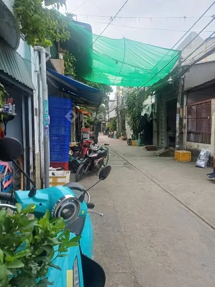 ĐẦU TƯ NGAY TRƯỚC TẾT Bình tân- giáp tân phú 4 × 14m công nhận đủ 56m2