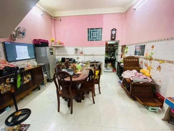 B.á.n nhà: 79 Thống Nhất q gvapDt: (5x20m) 2 tầng đang có sẵn 6 phòng cho thuê