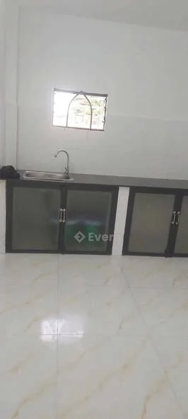 Chính chủ gởi NHÀ ĐẸP Vào chỉ ở DT 4x10 Đúc lửng đẹp 2pn _ 2tolet