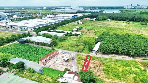 5met MT đường 32 Minh Thành, Cách cổng số 4 kcn Becamex chỉ 250mDT: 5 x 38m, thổ cư 100m2 - 850 triệu - 100m²