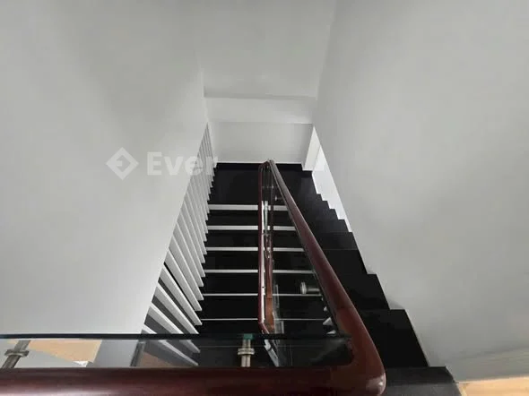 BÁN HOMESTAY – ĐƯỜNG NGÔ QUYỀN, P6, ĐÀ LẠT Vị trí trung tâm khu dân cư, thuận tiện khai thác