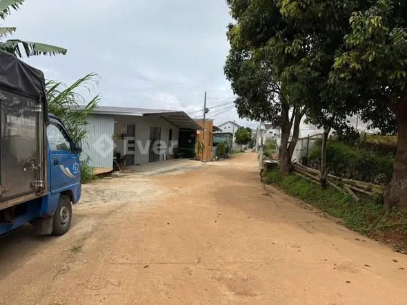 Giá ĐẦU TƯ4,350t hạ còn 4,250tCần bán lô đất SRXD phường Lâm Viên. Đà Lạt