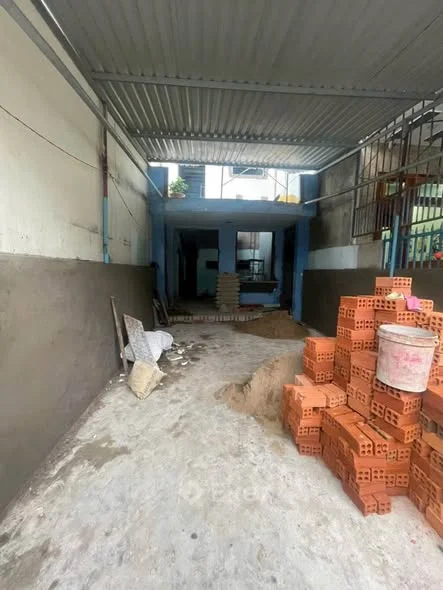 Chính chủ gửi bán nhà đang hoàn thiện, hẻm oto chạy cách đường Phước Long 200m, phường Nam Nha Trang