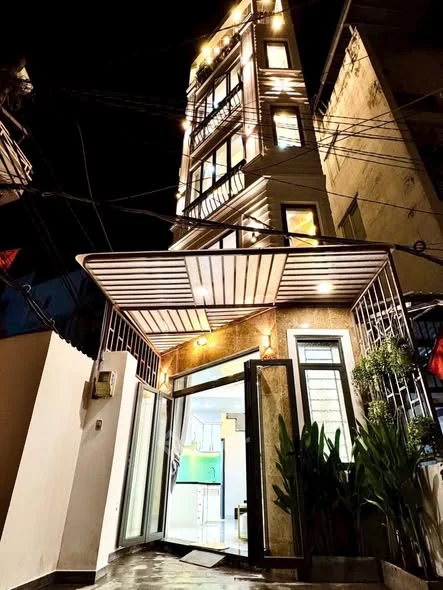 HẺM 6M, 5Tầng, Nơ Trang Long chỉ nhỉnh 5T Địa chỉ: Nơ Trang Long, Phường 7, Bình Thạnh