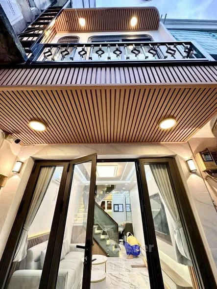 - Bán Nhà Sổ Riêng Mới Đẹp Hẻm 167 Đường Huỳnh Tấn Phát Quận 7 - Full Nội Thất