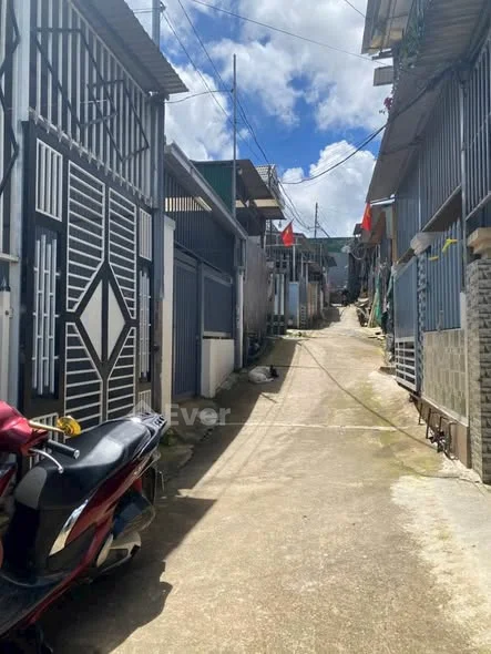 BÁN NHÀ THÁI PHIÊN P12 ĐÀ LẠT GIÁ CHỈ 2TỶ3.