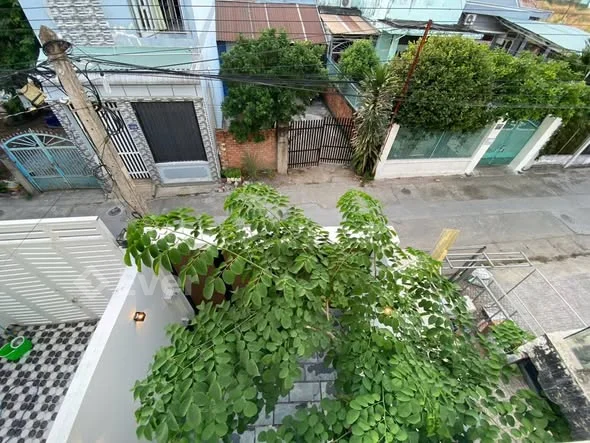 BÁN NHÀ 4x18 – THIẾT KẾ HIỆN ĐẠI, NỘI THẤT CAO CẤP(Gần sân banh Gò Đậu )Diện