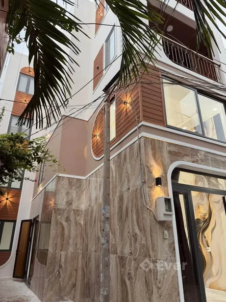 CHDV LÔ GÓC – 5 TẦNG – THANG MÁY – XÂY MỚI 100% • 6 PHÒNG CAO CẤP FULL NT • 62M² • NGUYỄN THÁI SƠN