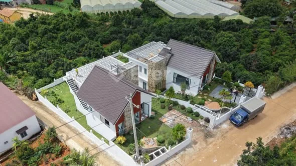 VILLAGE VIEW ĐỒI THÔNG Thiết kế sang trọng – Không gian bình yên– Full nội thất Vị trí đắc địa: