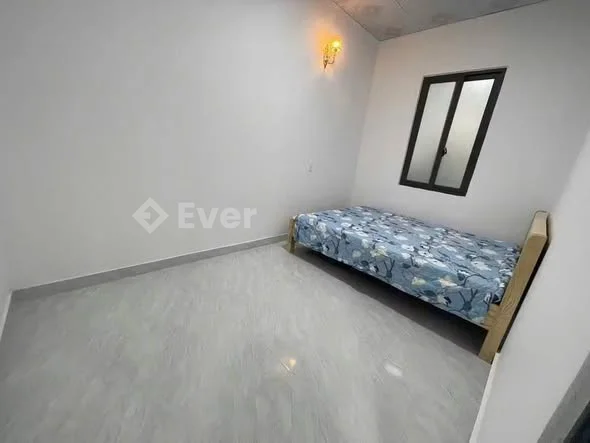 Cho thuê nhà nguyên căn mới xây đường Mai Xuân Thưởng, p8, Đà Lạt