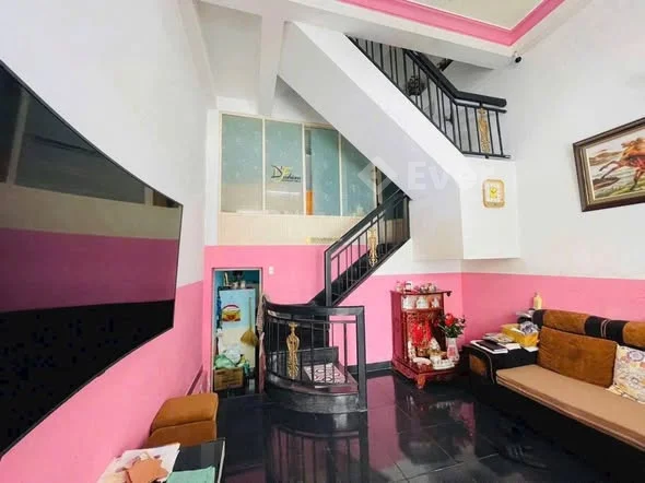 BÁN NHÀ PHỐ – HẺM Ô TÔ NHỎ – ĐƯỜNG NGÔ QUYỀN, P.6, ĐÀ LẠT
Diện tích: 44,08m² (ngang 3,8m)
Kết cấu