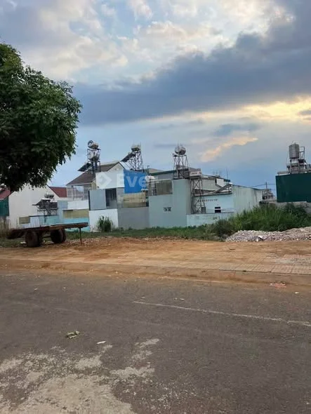 lô đất mặt tiền đường Lê Lai, lô 90- Xã Đức Trọng- Lâm ĐồngDiện tích: 5x24m (full thổ cư)