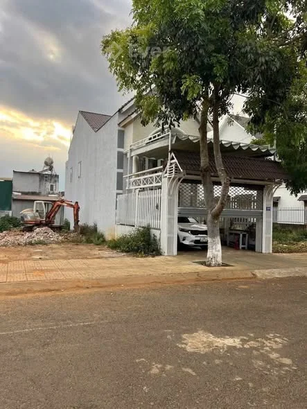 lô đất mặt tiền đường Lê Lai, lô 90- Xã Đức Trọng- Lâm ĐồngDiện tích: 5x24m (full thổ cư)