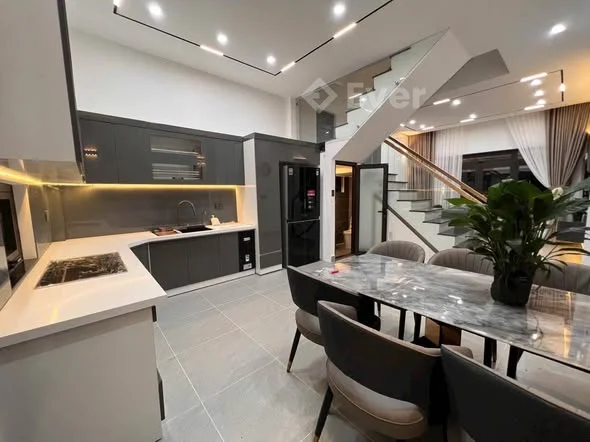 BÁN GẤP NHÀ 4 TẦNG – 2 MẶT TIỀN SIÊU ĐẸP Trần Anh Tông – Nguyên Tử Lực, P.8, Đà Lạt