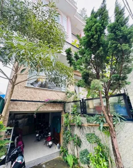 BÁN NHÀ MẶT TIỀN NGÔ QUYỀN – PHƯỜNG 5 (CAMLy), TP. ĐÀ LẠT