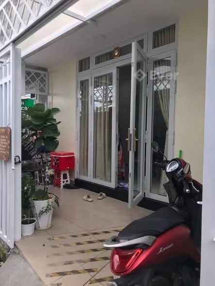 Hàng hiếm chính chủ cần bán – Nhà 1 trệt 1 lầu sổ hồng riêng Full Thổ cư trung tâm Đà Lạt