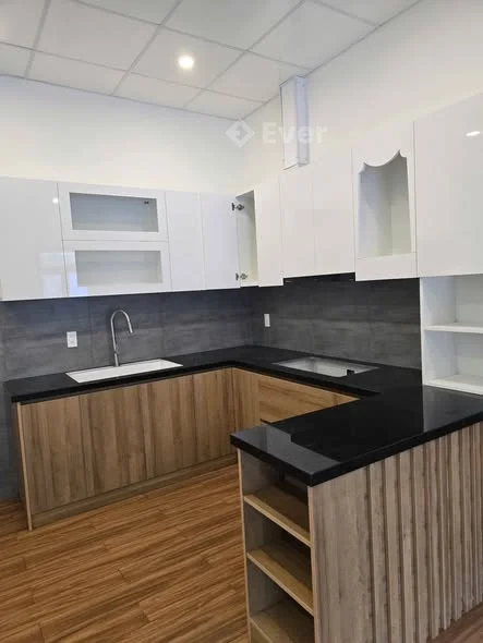 Cần bán nhà đường Ngô Thị Nhậm - Đà Lạt