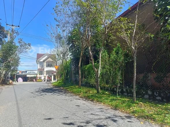 2 LÔ ĐẤT NỀN SIÊU ĐẸP – VỪA TÁCH SỔ – CÁCH HỒ THAN THỞ 300M - 6,9 tỷ - 415m²