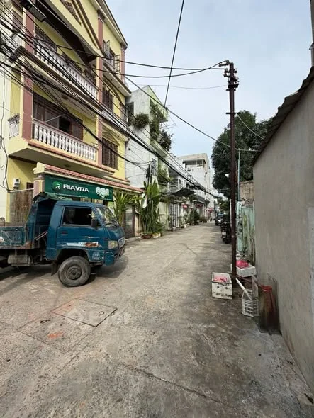 𝐍𝐡𝐚̀ 𝐧𝐠𝐮𝐲𝐞̂𝐧 𝐜𝐚̆𝐧 Đ𝐨̂̃ 𝐁𝐚́, 𝐍𝐠𝐮̃ 𝐇𝐚̀𝐧𝐡 𝐒𝐨̛𝐧 • Diện tích : 96m2