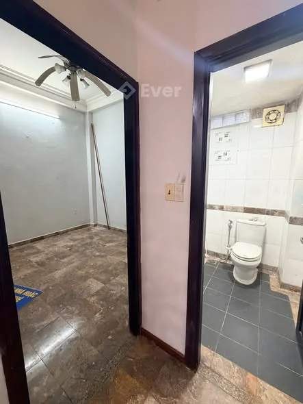 Chính chủ gởi bán căn nhà 4 tầng - Tạ Mỹ Duật - Sơn Trà Diện tích: 87m2 (ngang 5m)