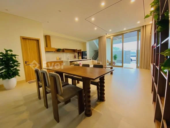 Cho thuê nhà 2 tầng mặt tiền Ngũ Hành Sơn , gần Casino Crowne Đà Nẵng