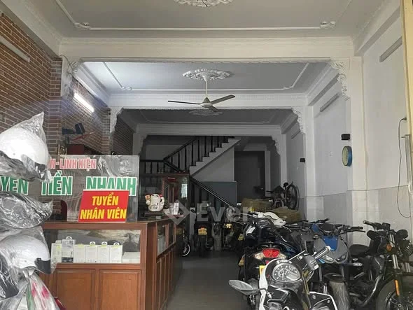 Cho thuê nhà 3 tầng mặt tiền Dũng Sĩ Thanh Khê – đối diện cổng Trường CĐ Thương Mại • Diện tích: 10