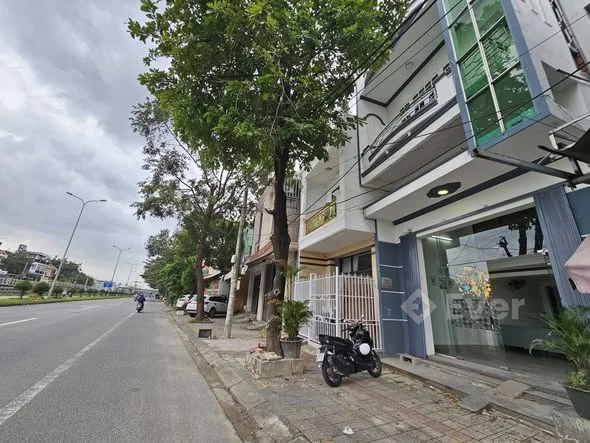 Bán Nhà 2 tầng Mặt Tiền Trường Chinh - Gần Bệnh Viện Cẩm Lệ - Tp Đà Nẵng