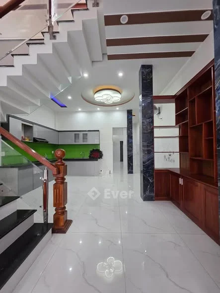 Bán nhà 2 tầng đường Giáp Văn Cương - song song đường biển Nguyễn Tất Thành