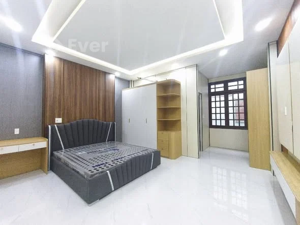 BÁN NHÀ 3 TẦNG MỚI ĐẸP LUNG LINH– ĐẦY ĐỦ NỘI THẤT – NGAY TRUNG TÂM HOÀ XUÂN