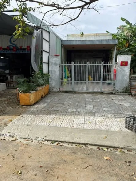 Bán đất tặng nhà mặt tiền đường Trần triệu luật p hòa minh tp đà nẵng..