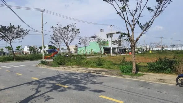 BÁN LÔ ĐẤT ĐẸP – NGAY CẠNH KHU PHỨC HỢP CHUNG CƯ ÁNH DƯƠNG – KĐT NAM HÒA XUÂN