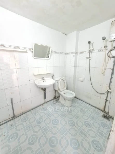 ÔNG ÍCH KHIÊM 1 CĂN DUY NHẤT – VÀI BƯỚC RA ĐƯỜNG – KIỆT THÔNG – NHÀ KIÊN CỐ – 2 PHÒNG NGỦ