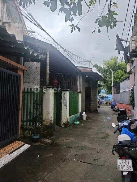 Nhà cấp 4 gác lửng Nguyễn Đình Tứ thông Nhơn Hoà 5 gần bến xe.