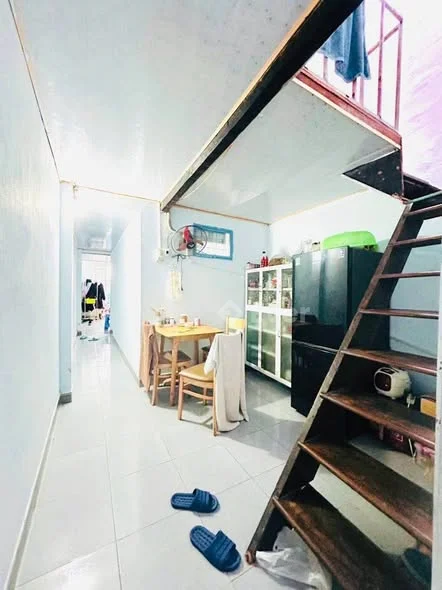 Chính chủ cần bán căn nhà K 694 Trường ChinhDt 60m2. Dtsd 105m2 CN : 2pn, sân để xe, p khách