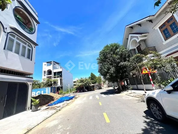 Bán lô đất đường Hoà Phú 28, Khu E Kim Long , gần trục 60 Nguyễn Sinh Sắc