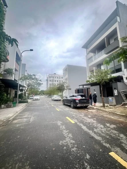 Bán lô đất đường Hoà Phú 28, Khu E Kim Long , gần trục 60 Nguyễn Sinh Sắc