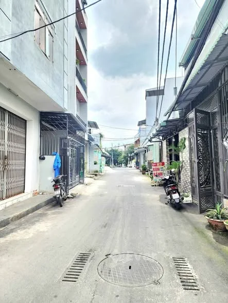 BÁN DÃY TRỌ KIỆT 82 NGUYỄN LƯƠNG BẰNG .