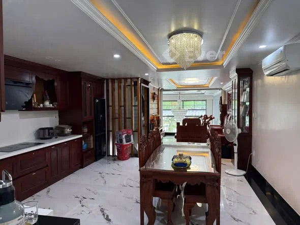 Bán Siêu Phẩm 5 Tầng MT Nguyễn Phước Lan - Diện Tích : 100m2 Ngang 5m - Diện Tích Sàn : 389,5m2