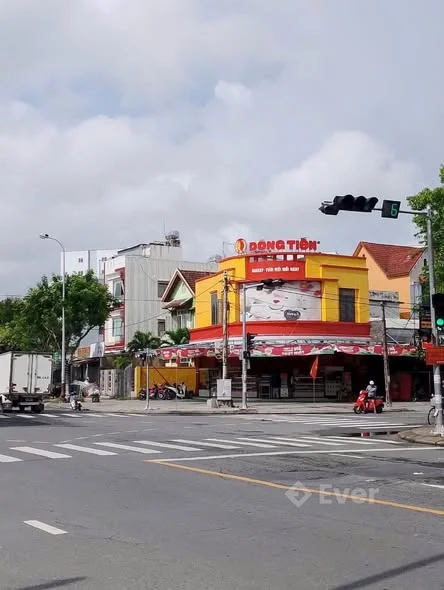 Bán lô góc 2 mặt tiền đường:Vân Đồn đường 15.5m + Khúc Hạo đường 10.5m