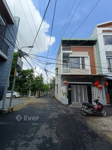 Bán nhà 2,5 tầng,2 mặt kiệt đả thảm nhựa.Kiệt 5m TÔN ĐỨC THẮNG.