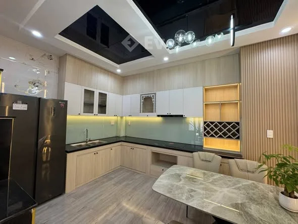 NHÀ ĐẸP FULL NỘI THẤT – 3.5 TẦNG TRUNG TÂM ĐÀ NẴNG – GIÁ CHỈ 4.75 TỶ