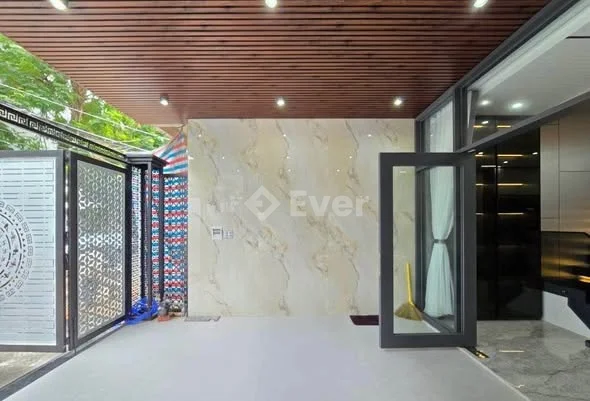 NHÀ ĐẸP 3 TẦNG VỊ TRÍ SAU LƯNG LÝ THÁI TÔNG THANH KHÊ ĐÀ NẴNG