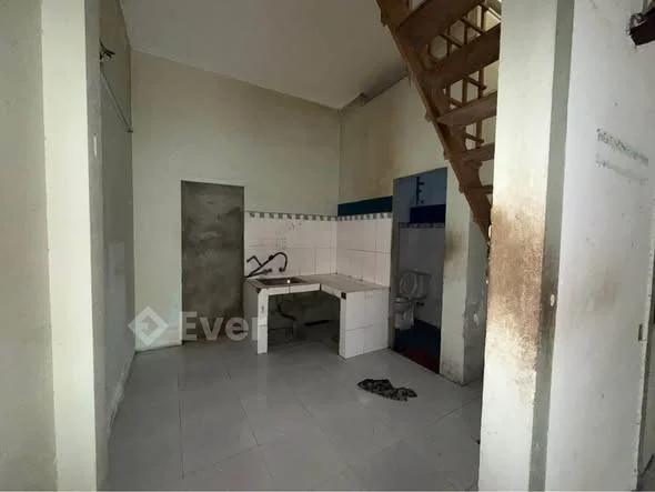 Bán nhà 2 tầng 109 Trần Cao Vân - Đứng nhìn thấy đường, chỉ cách đường 45 m