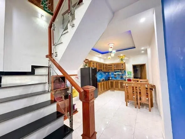 NHÀ 2 tầng, KIỆT NGUYỄN PHƯỚC NGUYÊN Địa chỉ: 411 Nguyễn Phước Nguyên, Thanh Khê Vị trí: Cách đường