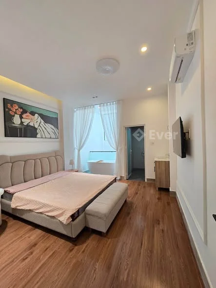 Bán Villa 3 Tầng Mặt Tiền Khu phố tây,Đường Phạm Quang Ảnh - Sơn Trà