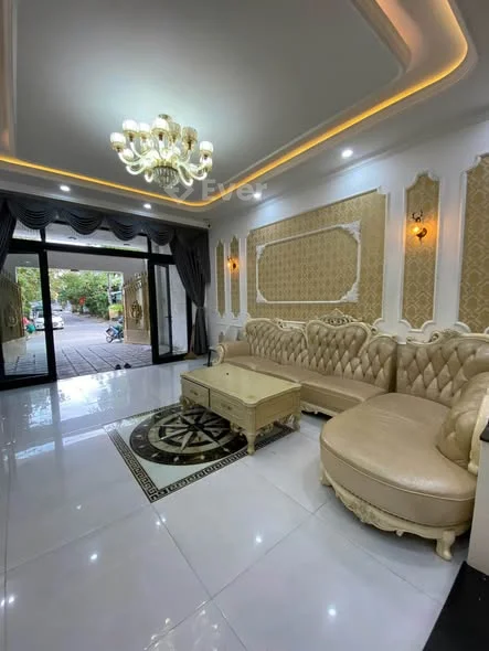 Chủ đi Mỹ cần bán nhanh Nhà mặt tiền Nhơn Hoà sau lung Bến xe