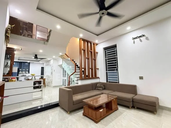 Bán nhà 3 tầng kẹp cống Nguyễn Lữ - Nam Việt Á GĐ1- DT đất: 5m x 18m = 90m2